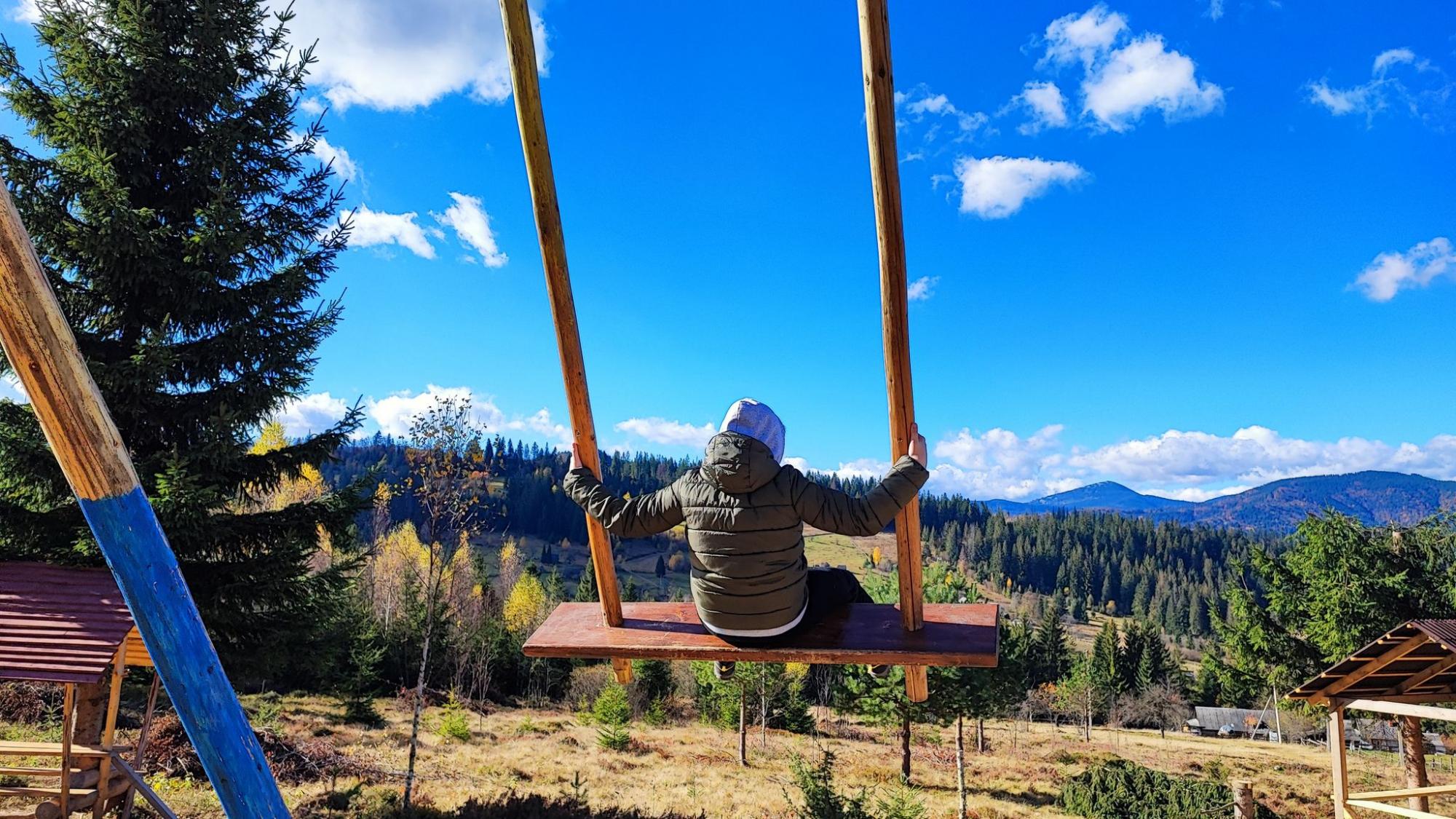 Нові пріоритети. Чому важливо розвивати туризм в Україні навіть під час війни