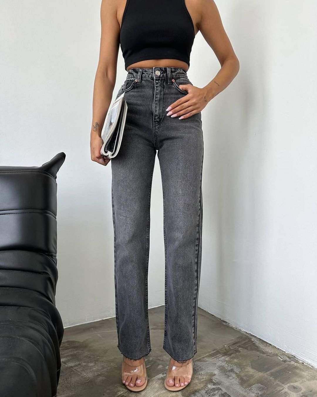 Найстильніші джинси цього літа: 5 пар, які зроблять ваш образ трендовим