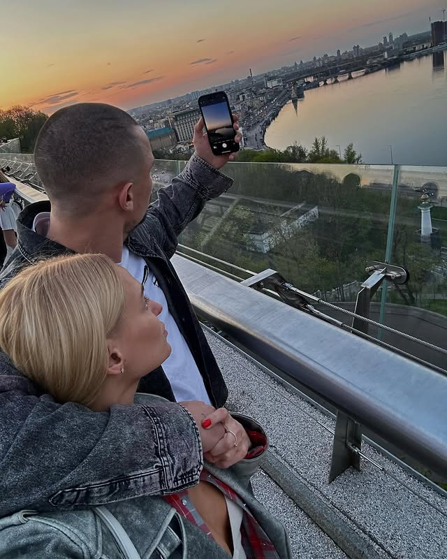 Обраниця Цимбалюка різко відреагувала на чутки про розставання з актором: "Не цікавить"