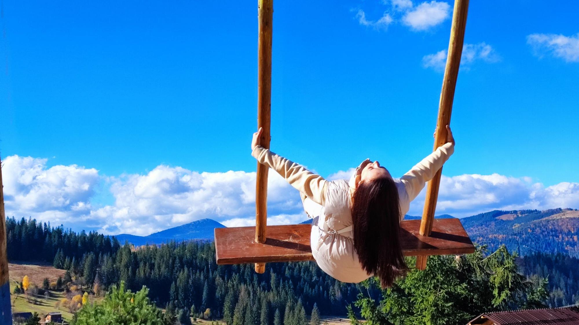 Карпати у міжсезоння. Найцікавіші локації та ціни на відпочинок