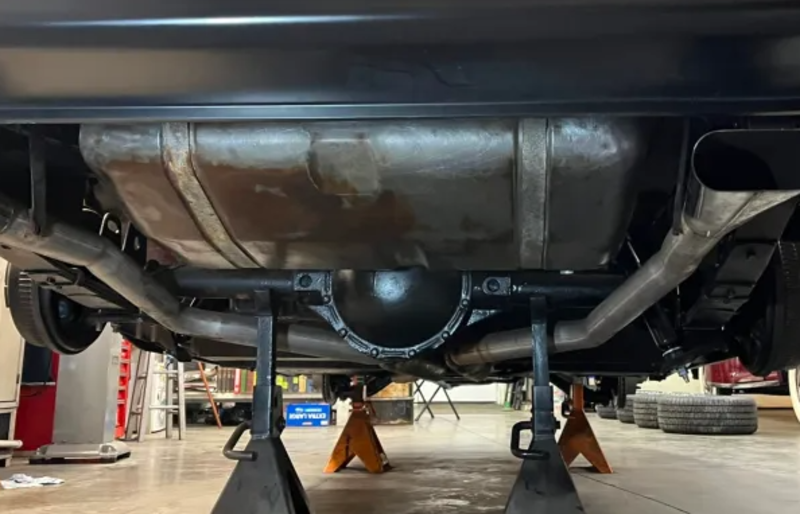 Незвичайний раритет: на продаж виставили рідкісний спорткар 70-х (фото)