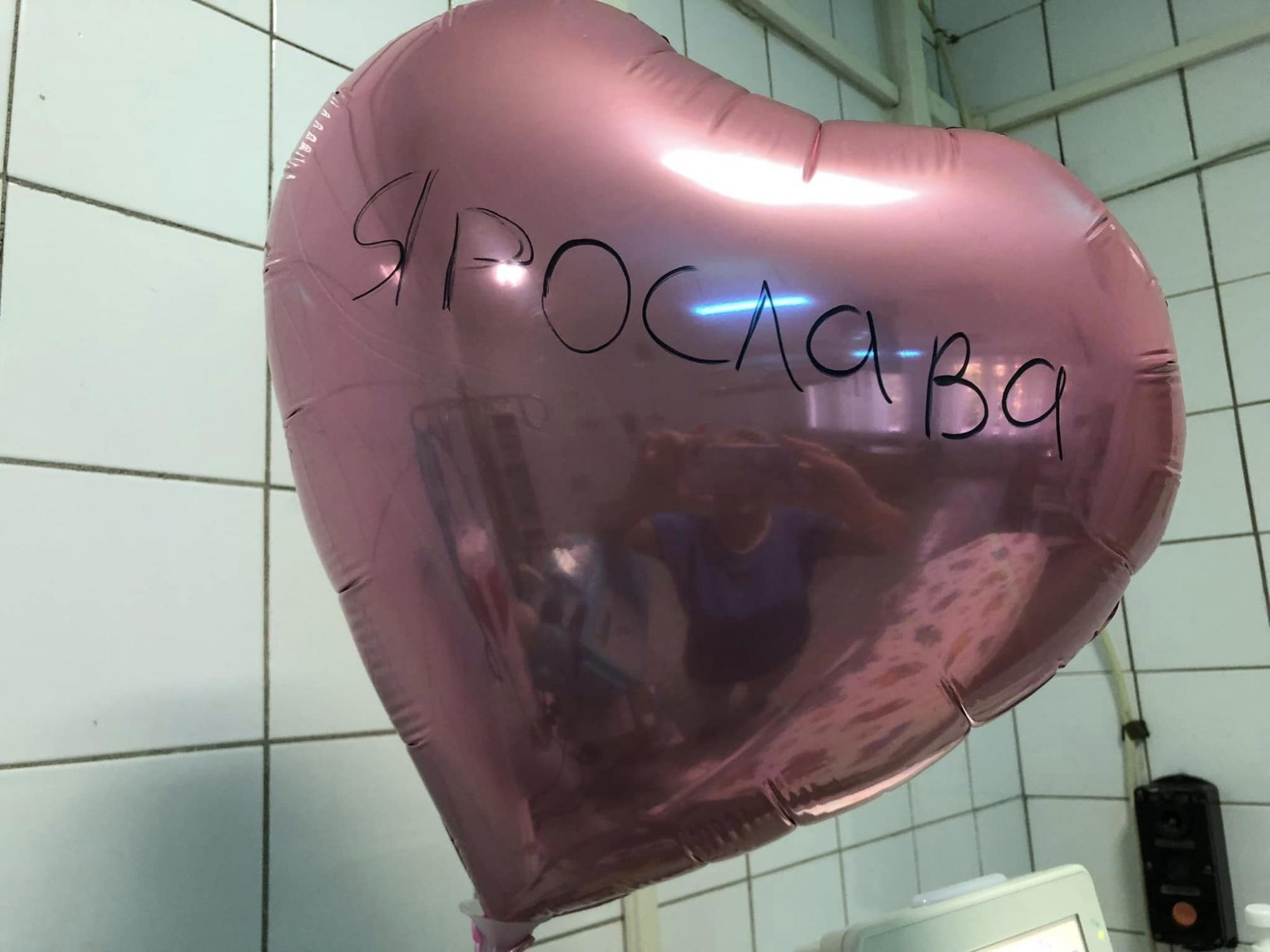 "Унікальний випадок": у Тернополі врятували крихітку дівчинку з вагою 560 грамів