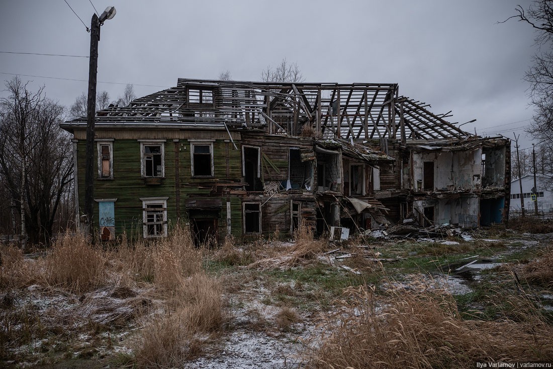 Россияне "превратили" село Архангельское под Херсоном в настоящий Архангельск: сравните эти фото