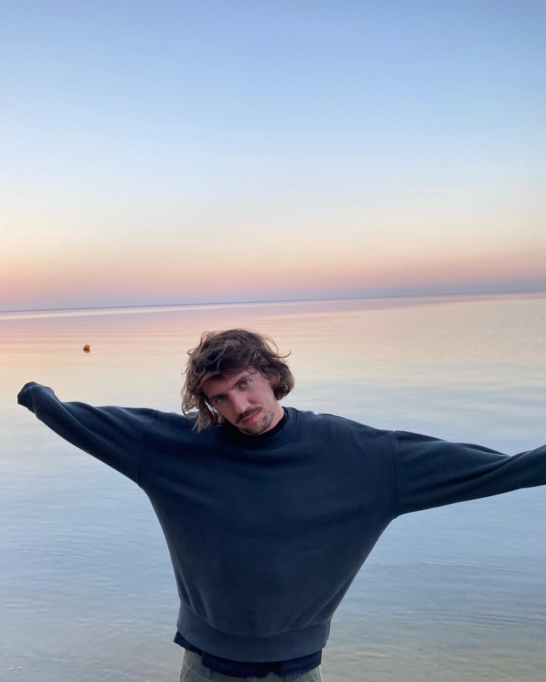 Український тріумф у Парижі: Руслан Багінський відкрив бутик у Galeries Lafayette. Чому це важливо?