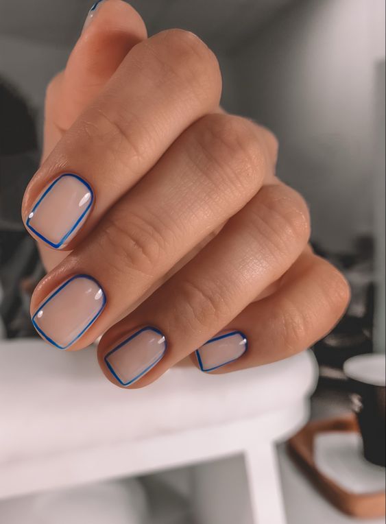 Просто і зі смаком: тренди манікюру на осінь 2022