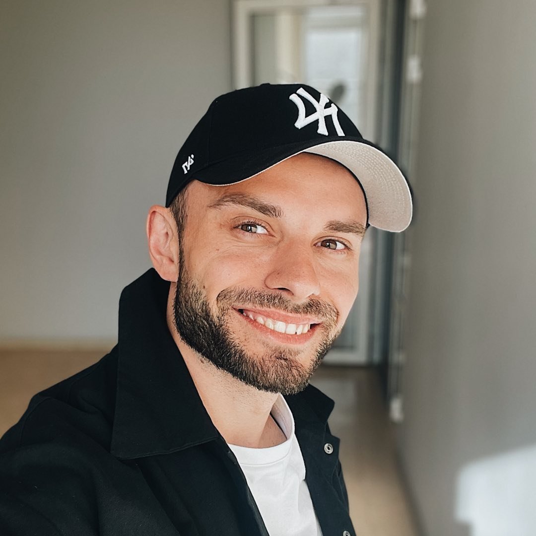 Відомий ведучий йде служити в ЗСУ: "мобілізацію хочу сприймати як виклик"