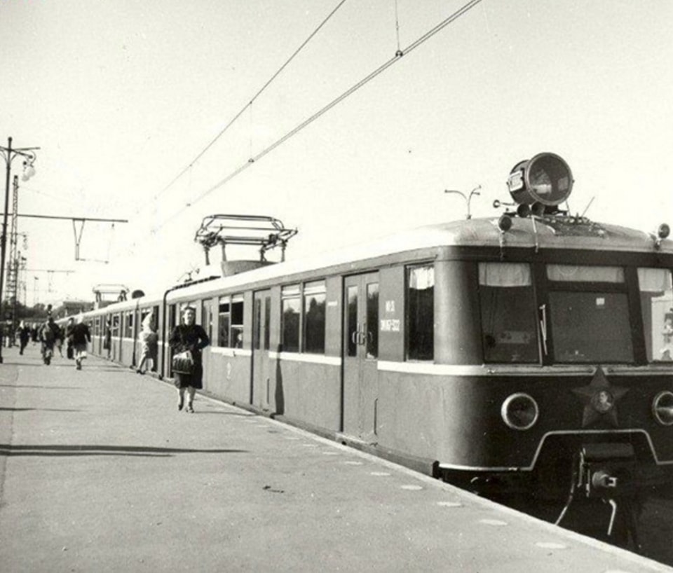 Вікно в іншу епоху. Дивіться, якою була київська залізниця у середині ХХ століття: ретрофото