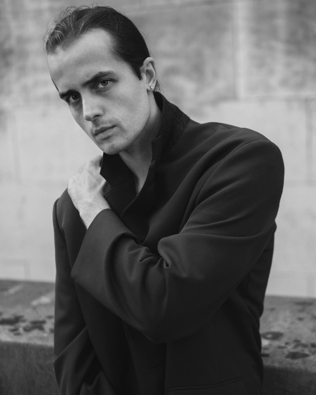 Онук Софії Ротару, який тікав з України на човні, "розпочав нове життя": що відомо