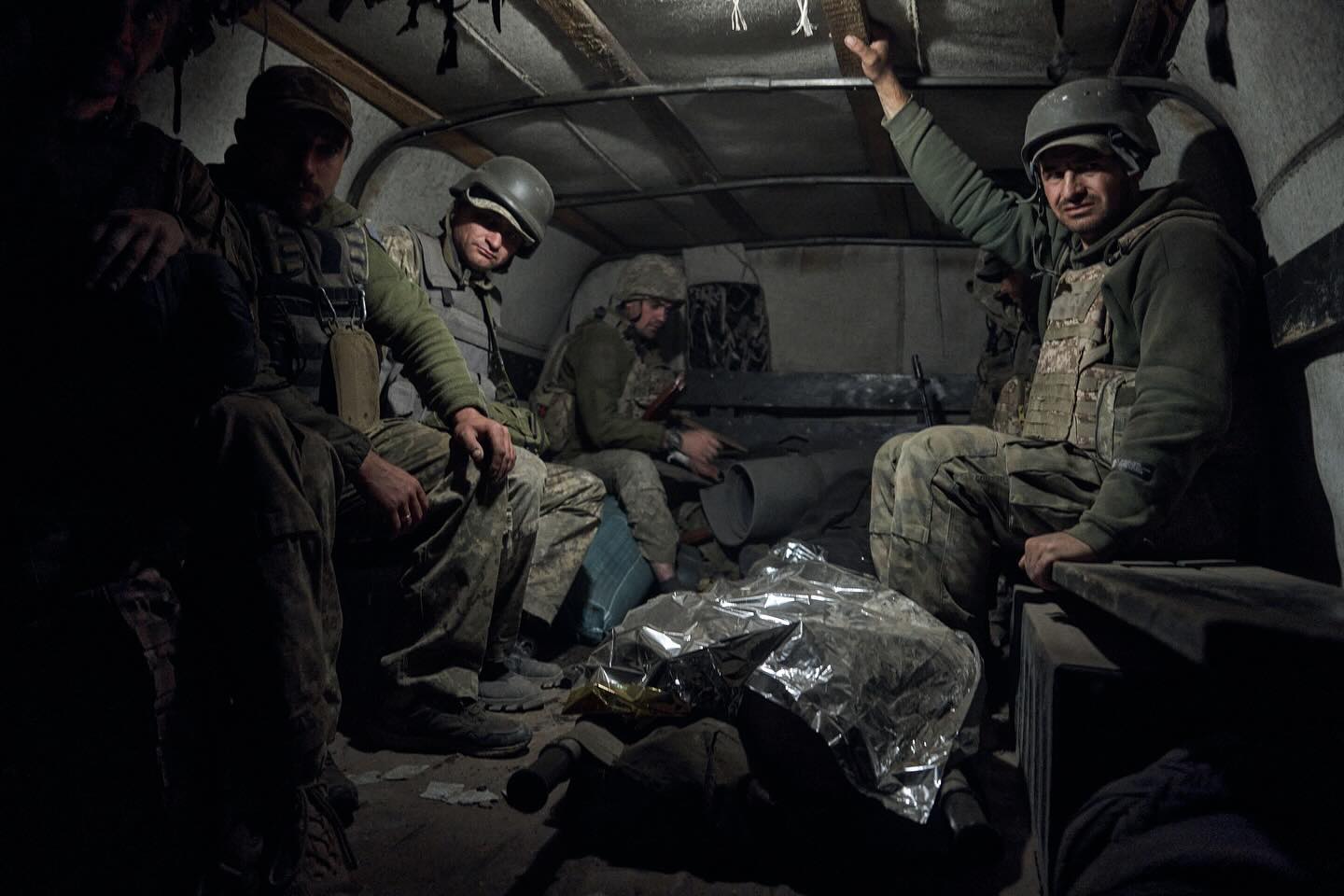 "Обличчя тих, хто виходить з пекла". Фотографи вразили знімками наших захисників