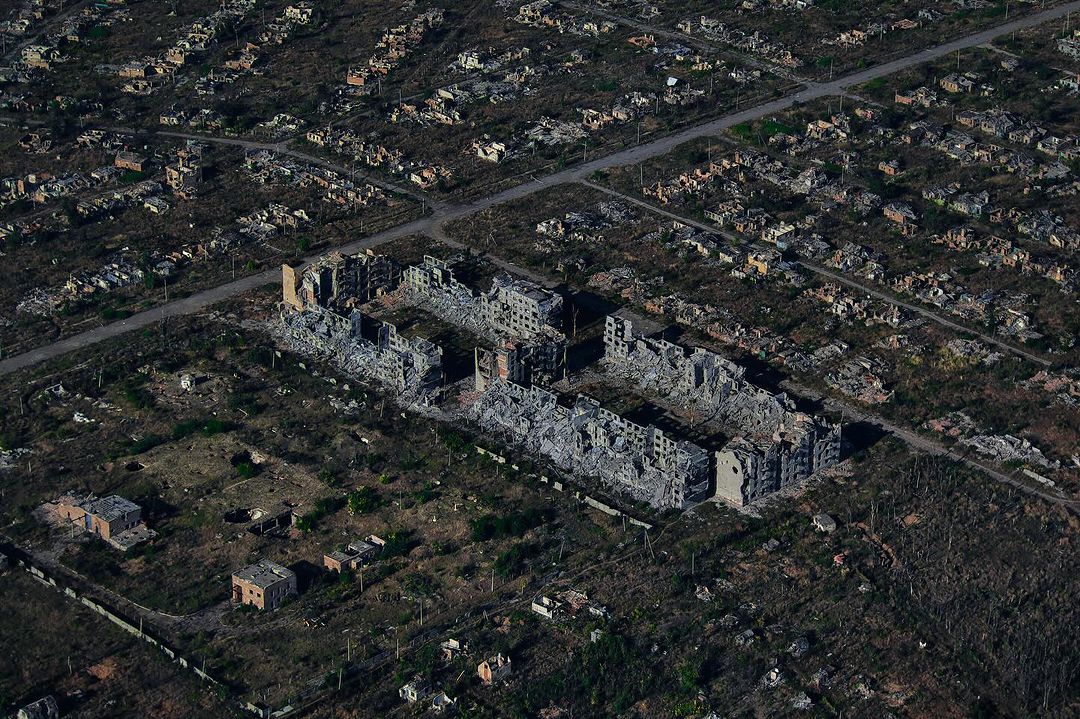 "Люди не хотят видеть войну": фотографы Либеровы высказались об украинцах