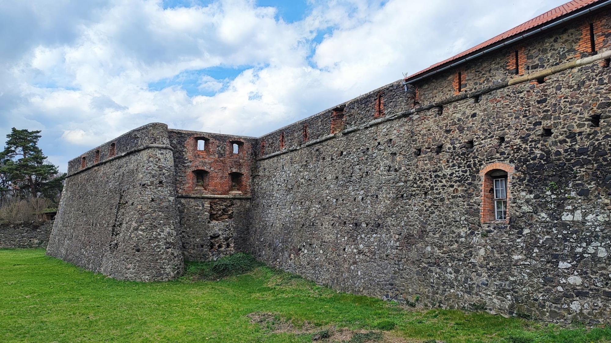 Замковый "джекпот". Авторский маршрут по Закарпатью для осеннего путешествия