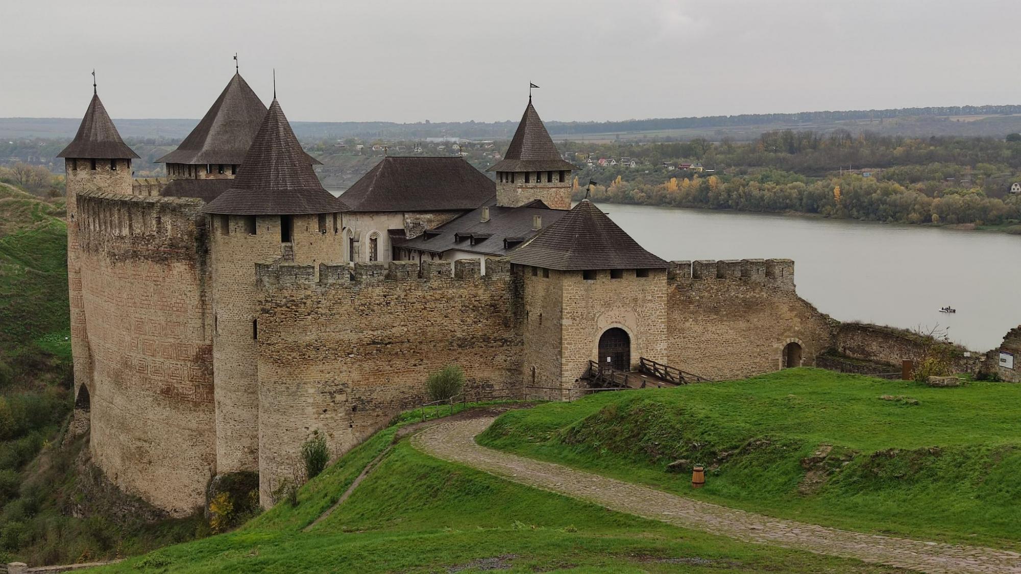 Замковый "джекпот". Авторский маршрут по Закарпатью для осеннего путешествия