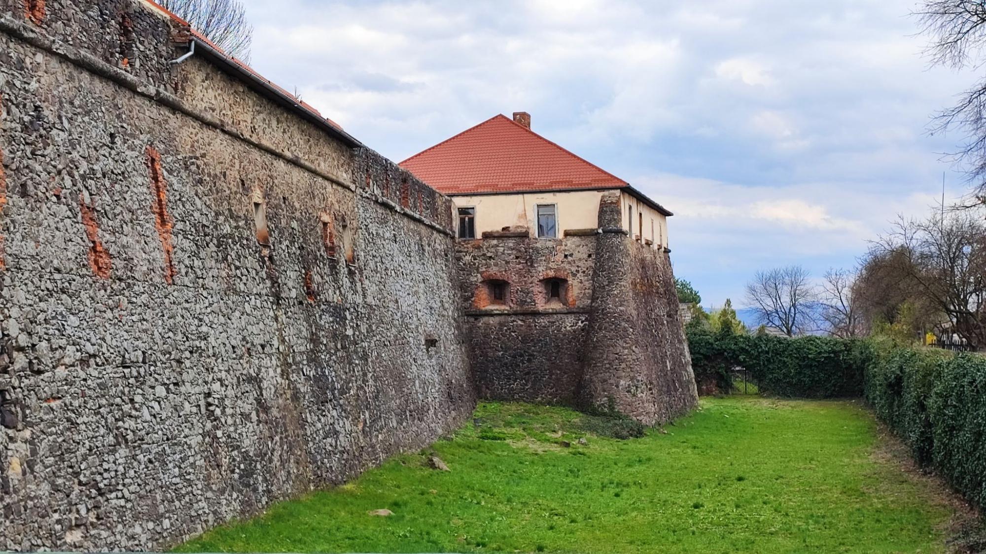 Замковый "джекпот". Авторский маршрут по Закарпатью для осеннего путешествия