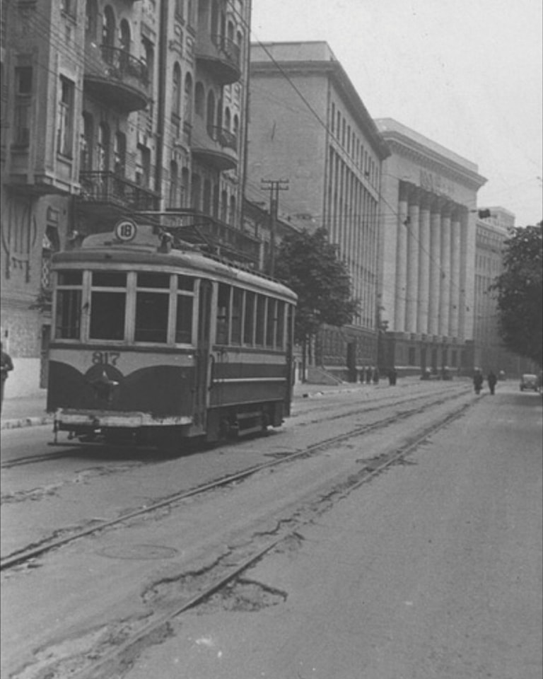 Смотрите, как выглядели первые киевские трамваи более 100 лет назад: раритетные фото