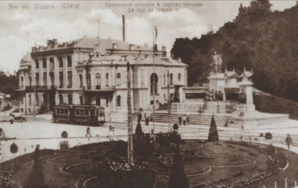 Смотрите, как выглядели первые киевские трамваи более 100 лет назад: раритетные фото