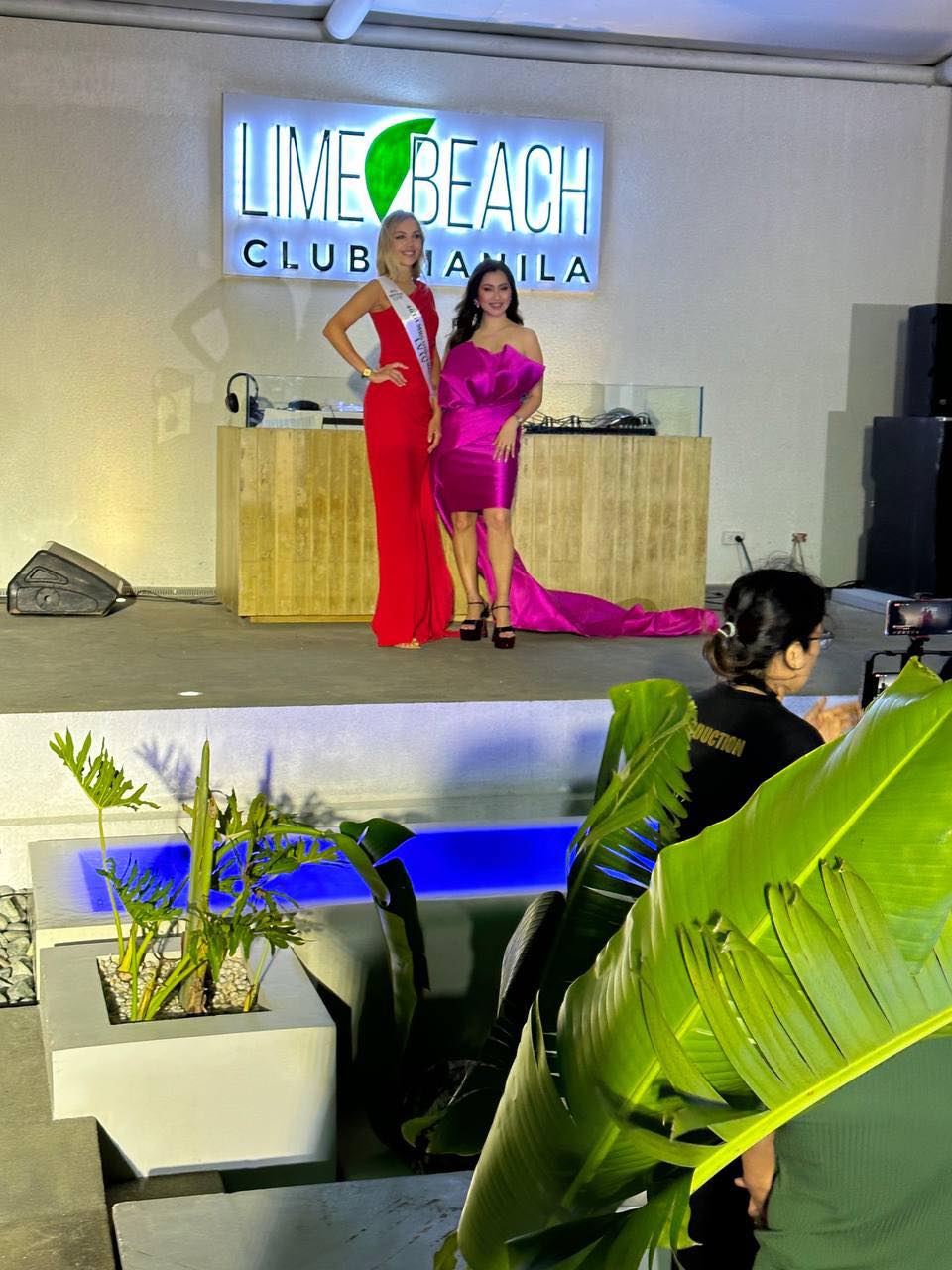 Внучка известного воина УПА почтила дедушку на открытии "Миссис Вселенная 2023": красноречивые фото