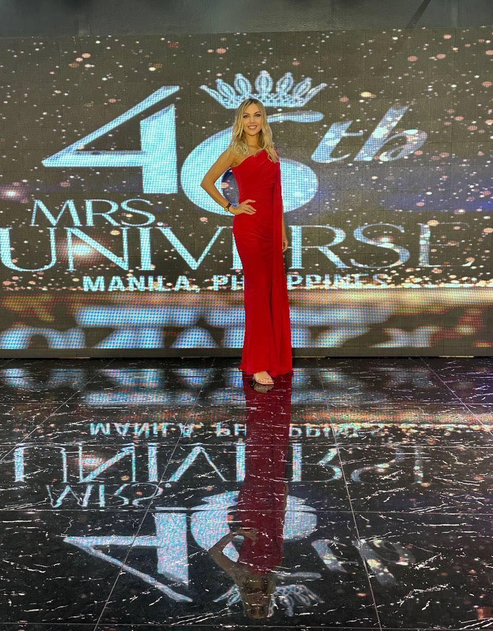 Внучка известного воина УПА почтила дедушку на открытии "Миссис Вселенная 2023": красноречивые фото