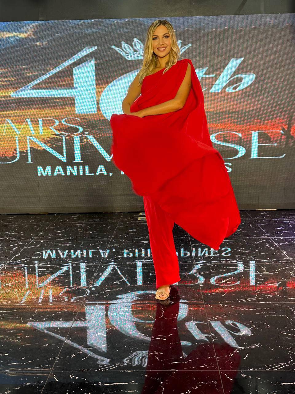 Внучка известного воина УПА почтила дедушку на открытии "Миссис Вселенная 2023": красноречивые фото