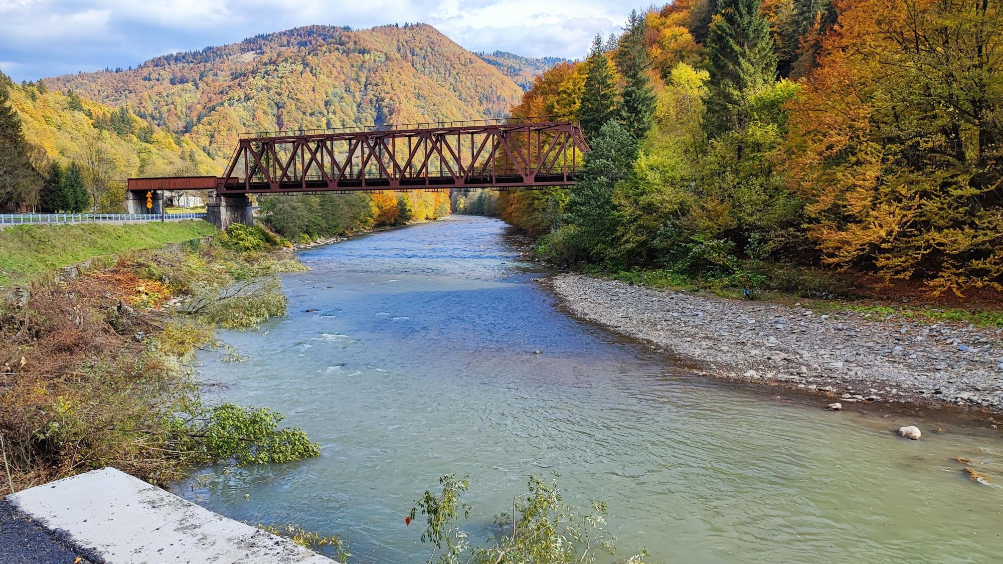 Віадуки, садиби та гори. Чим зайнятися у Ворохті восени: детальний розбір маршруту
