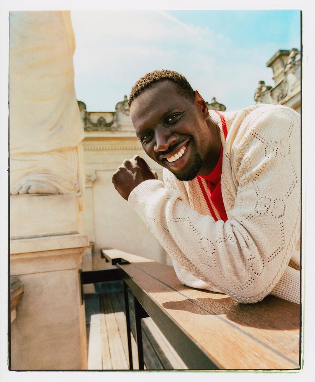 Як зараз виглядає Омар Сі - зірка фільму "1+1" та серіалу "Люпен" (фото)