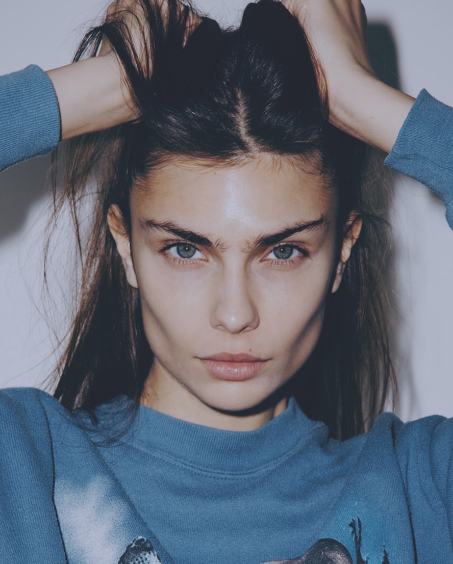 Барських показав фото з українською моделлю та спровокував чутки про зміни в особистому житті