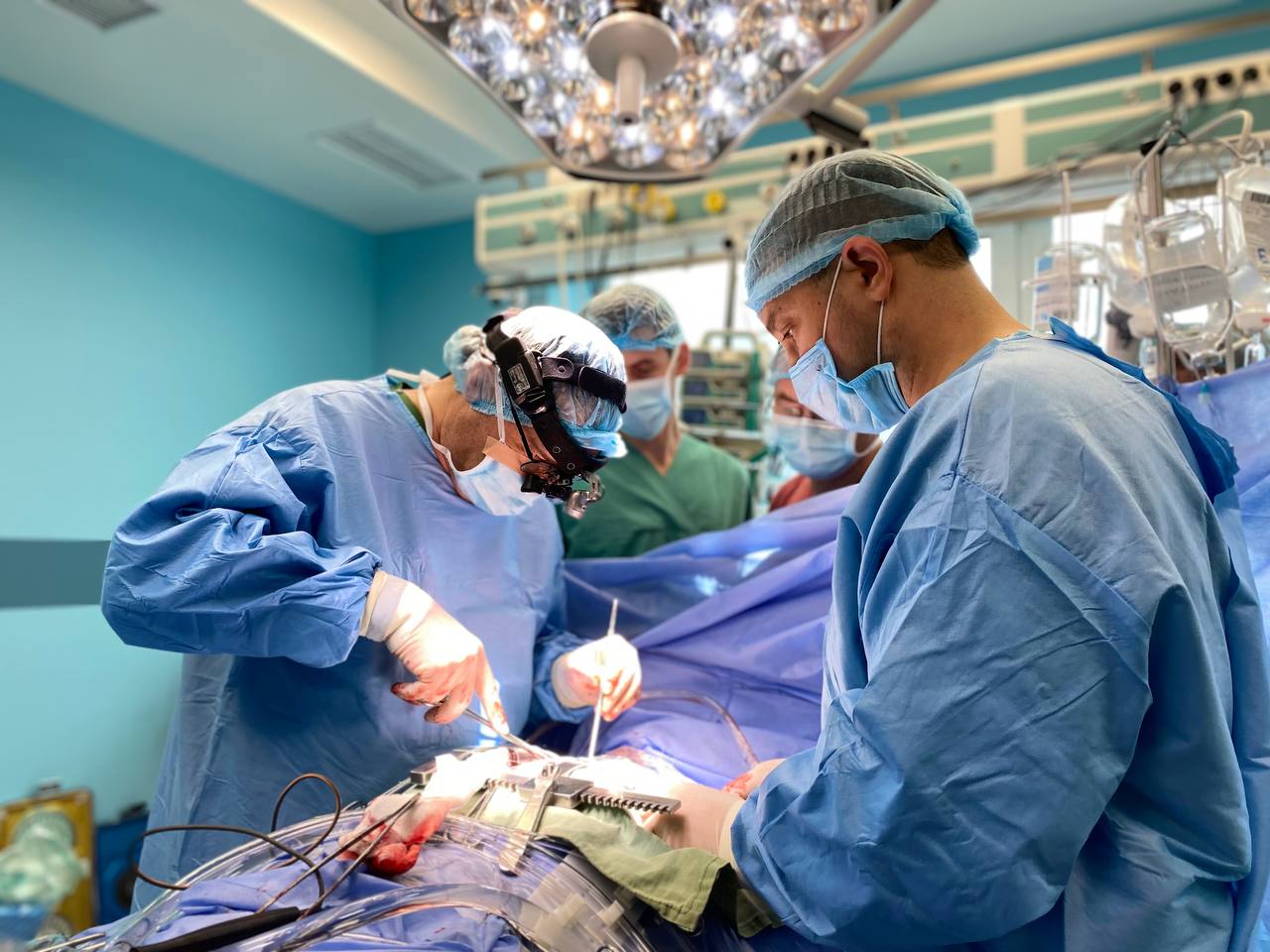 В Украине впервые пересадили легкие и сердце одному человеку: детали уникальной операции