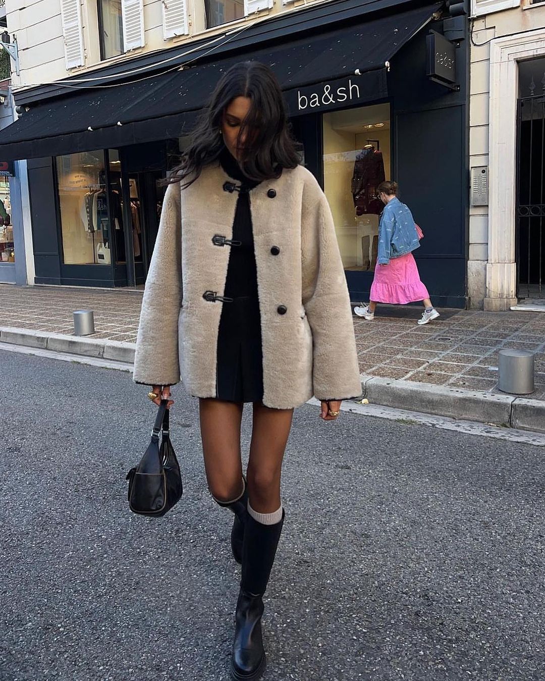 Стилист назвала трендовые "формулы образов", которые подойдут каждой: фотопримеры