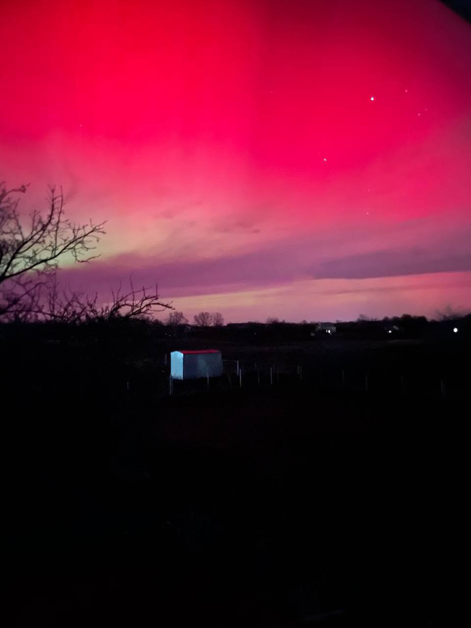 Чи стане полярне сяйво звичним явищем для українців: відповідь Головної обсерваторії НАН України