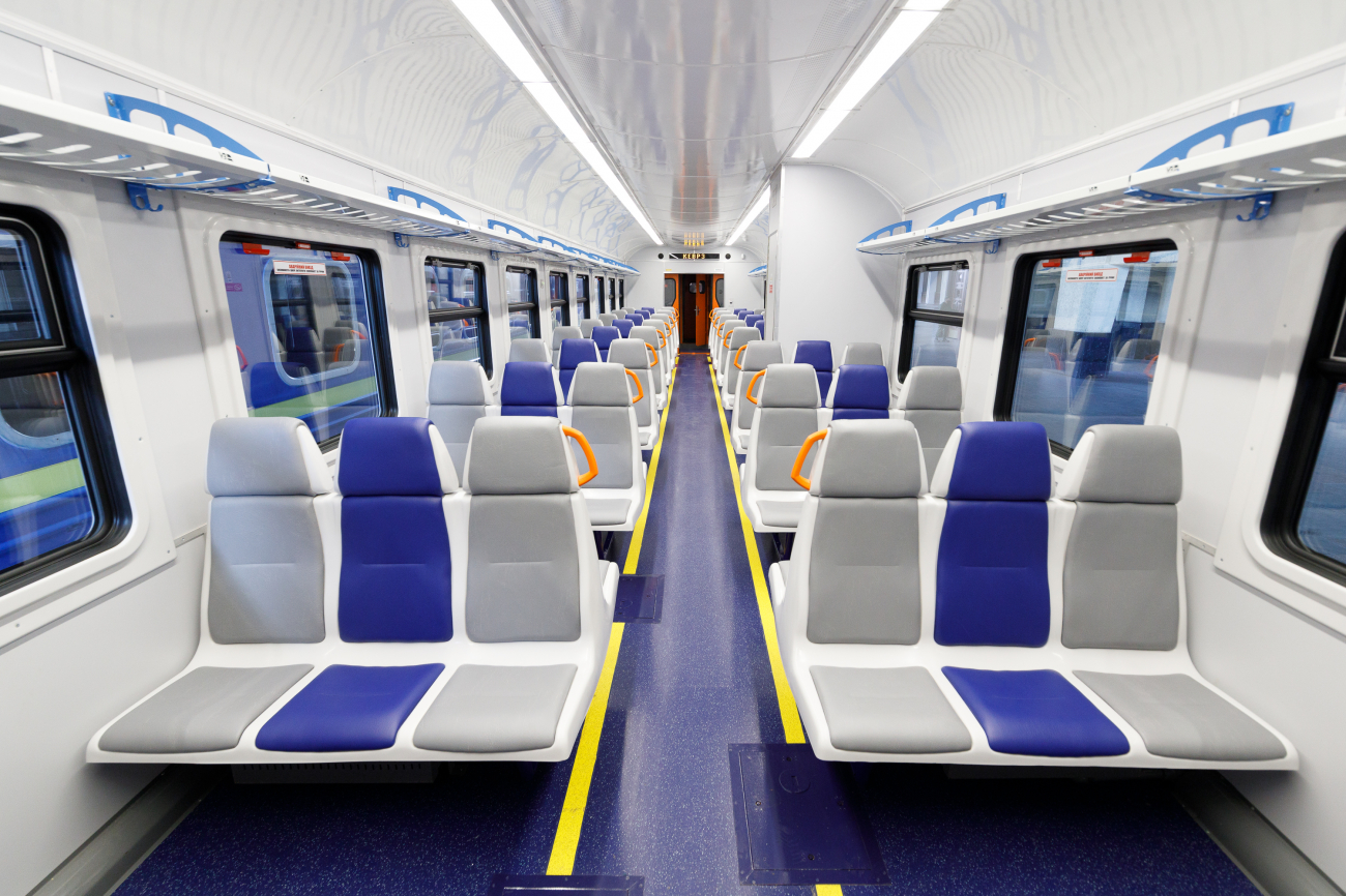 Укрзалізниця показала оновлений рухомий склад: на чому тепер возять українців (фото)