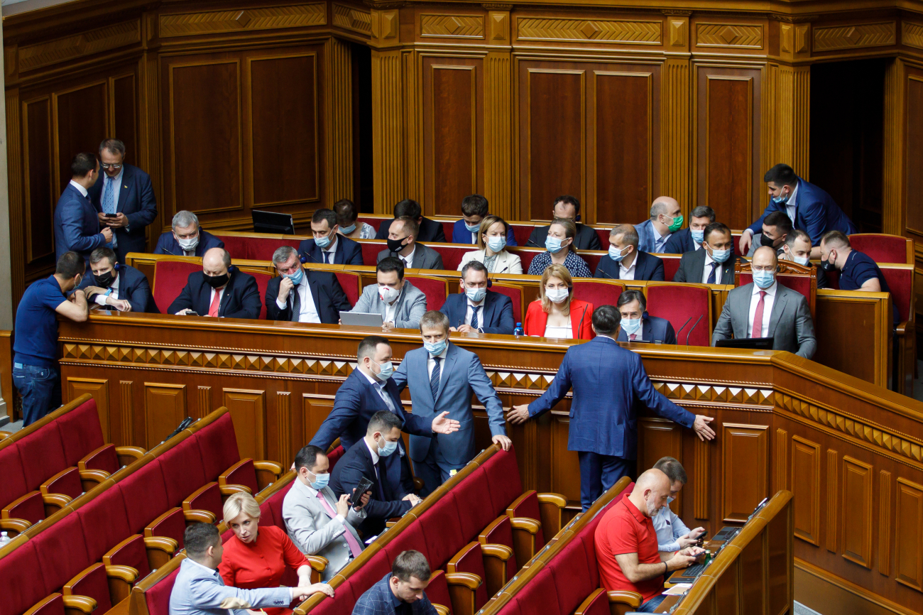 Министры на выход. Какие перестановки в Кабмине готовит команда Зеленского