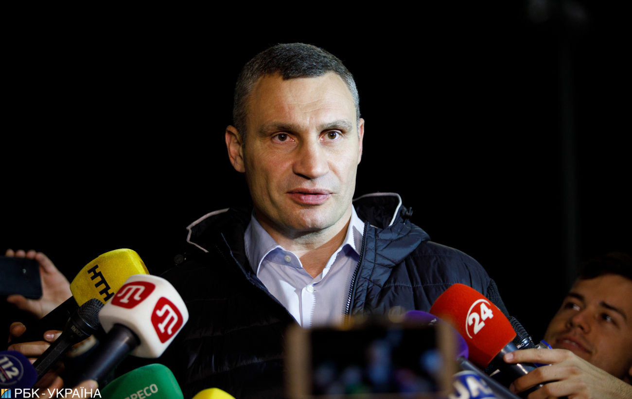 Штурм столицы. Чем закончится конфликт Кличко и команды Зеленского