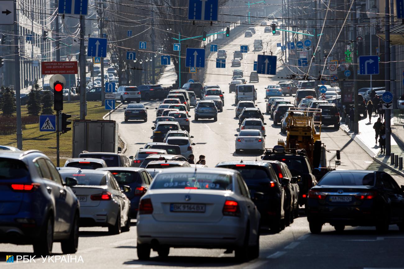 "Літні" правила для водіїв, які повинен знати кожен