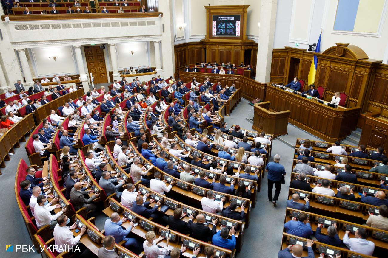 Штурм столицы. Чем закончится конфликт Кличко и команды Зеленского