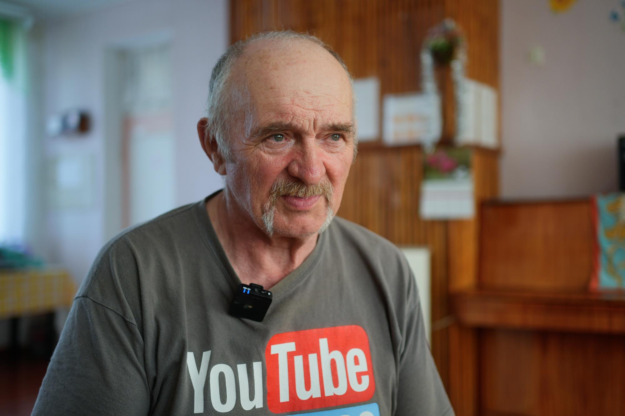 "Куди прийдуть росіяни, жити не залишуся". Як переселенці рятуються від війни у шелтерах