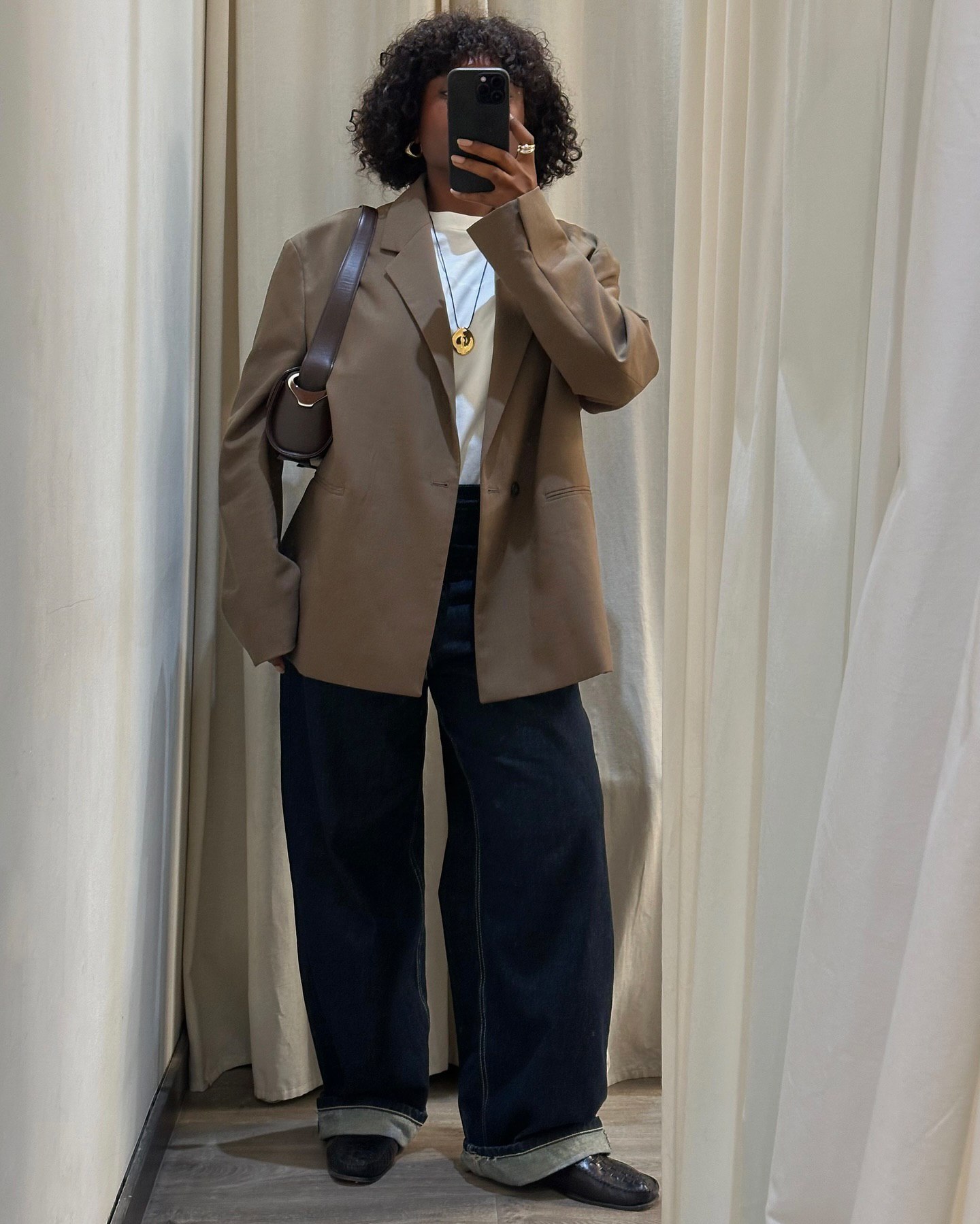 З чим носити денім: 4 тренди джинсової моди на осінь 2024