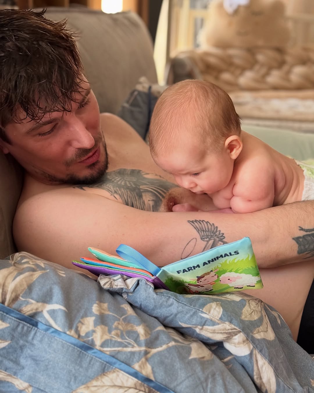 Дружина Позитива зачарувала новими фото з 3-місячною донечкою