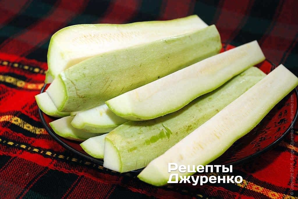 Кулинар раскрыл секрет вкуснейших кабачковых оладий: подавать только так!