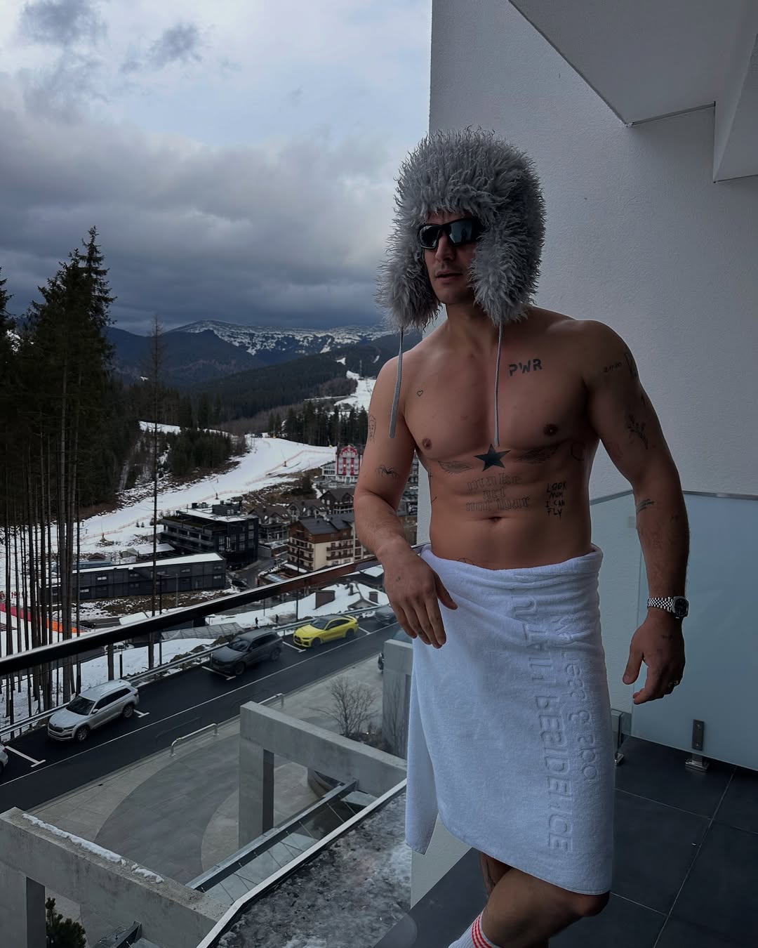 Ось вам і Кайдаш! 10 спекотних фото Тараса Цимбалюка, який шукатиме любов на "Холостяку"