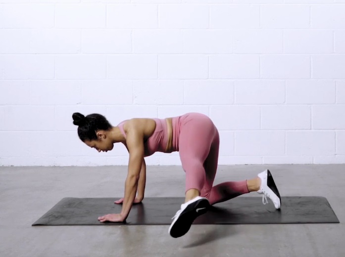 Секрет "епічних" ніг Ніколь Кідман: зірка розкрила улюблене тренування для сідниць і стегон