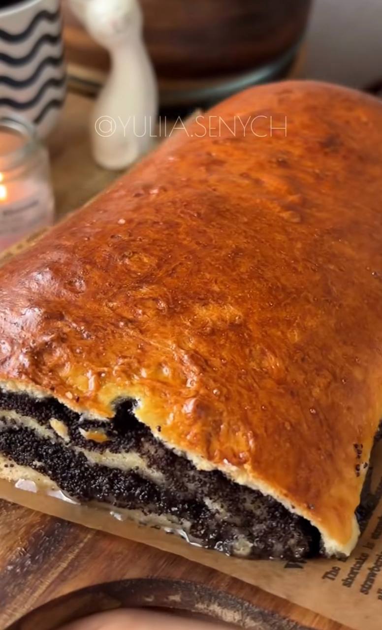 Самый вкусный маковый рулет на Маковея: простой рецепт к празднику