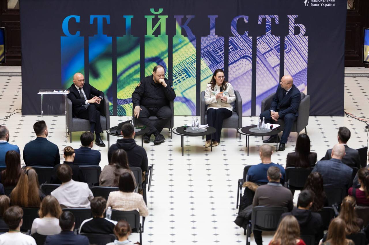 Тепер із Кримом і Донбасом. В Україні з'являться "монети єдності": який номінал