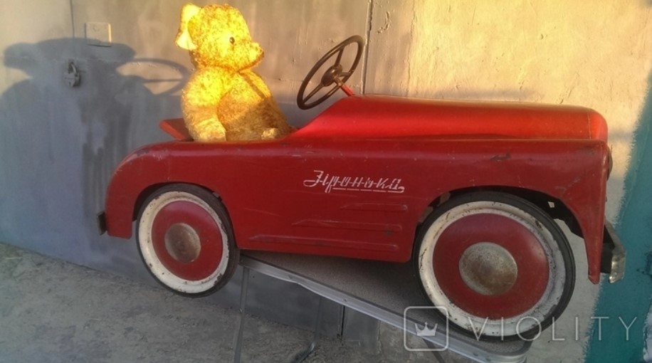 За такую детскую машинку, сделанную в Украине, дают 200 тысяч: проверьте ваши кладовки!