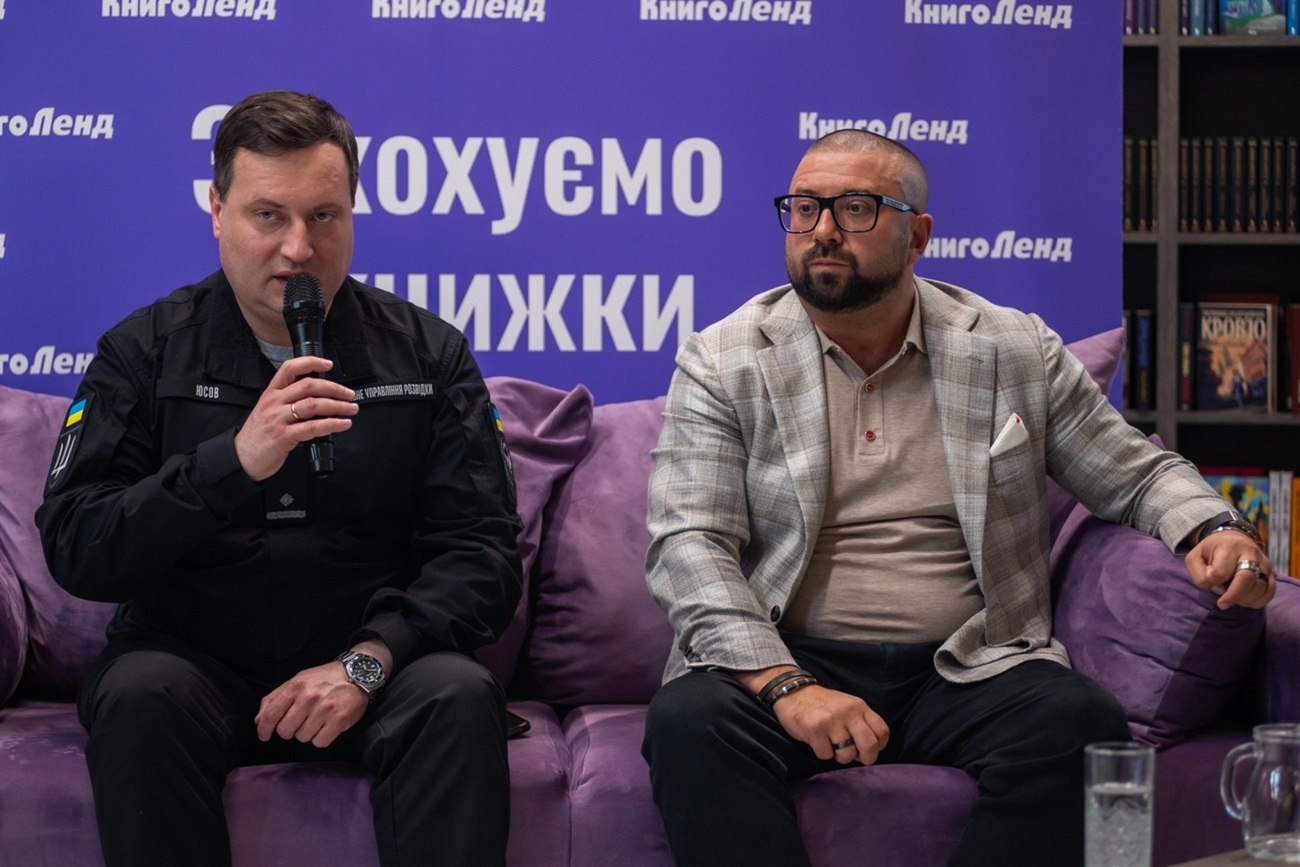 Книга об израильской операции "Залізні мечі": Юсов провел параллели с войной в Украине