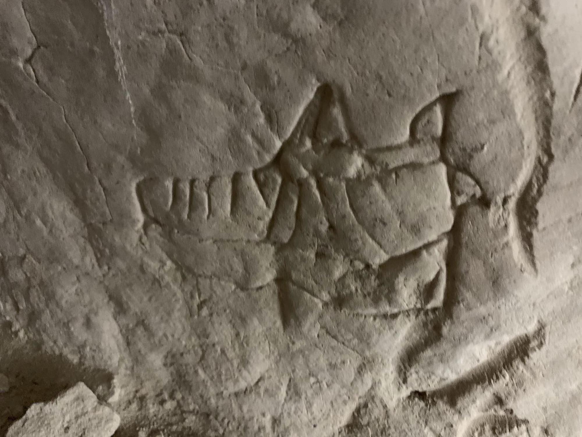 Нова київська таємниця: біля стін Софійського собору знайшли залишки загадкової будівлі (фото)