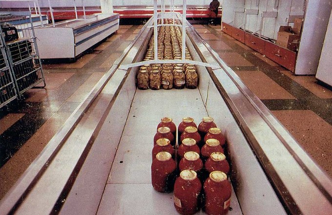 Фото магазинов в СССР, на которых показана суровая правда. Всплыли запрещенные кадры