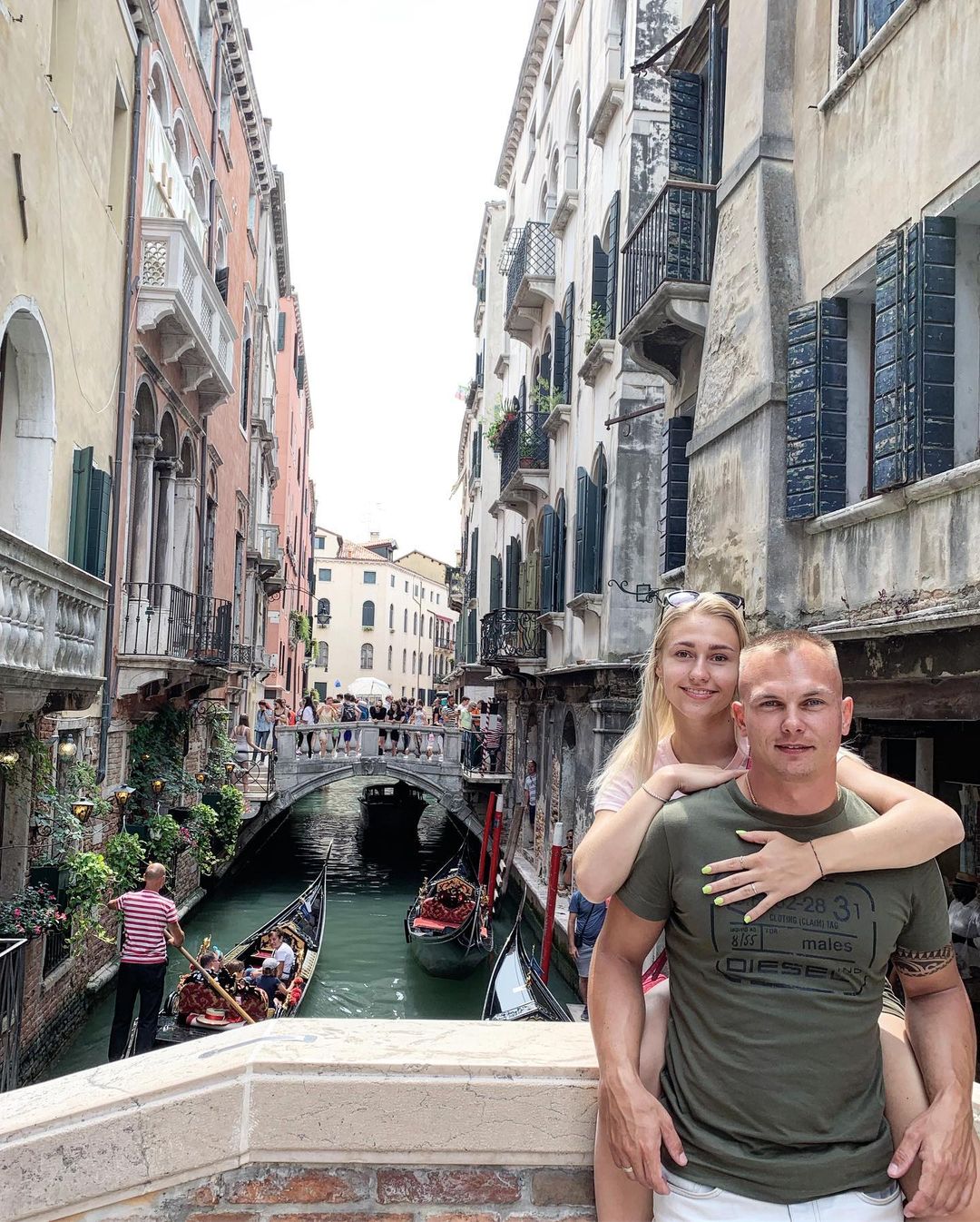 Александр Абраменко - герой Олимпиады с романтической натурой. Вот фото, которые это доказывают