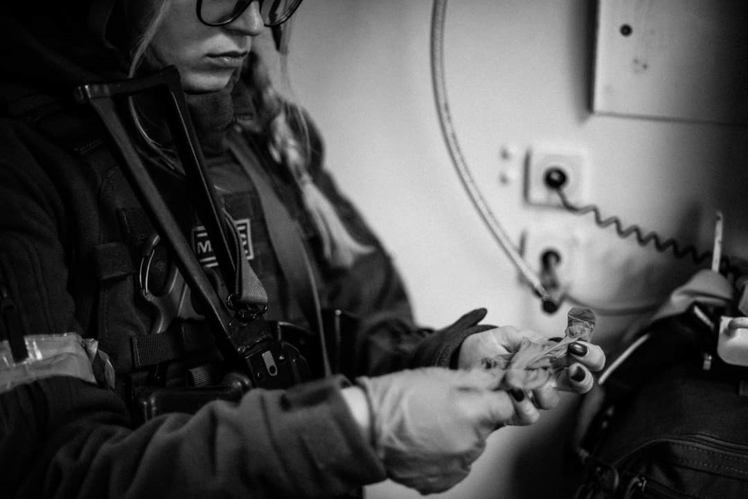 Смотрите мощные фото украинки Киры, которая в рядах ВСУ защищает нашу землю