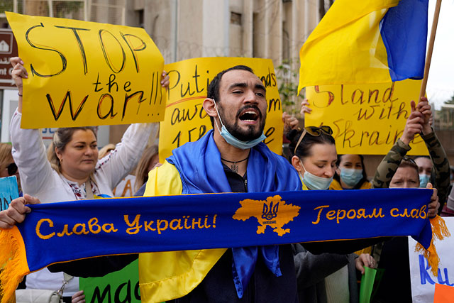 Акции в поддержку Украины и против агрессии России проводят по всему миру (видео, фото)