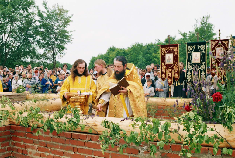 Всехсвятский скит Святогорской Лавры: как выглядел уникальный храм до обстрела рашистами