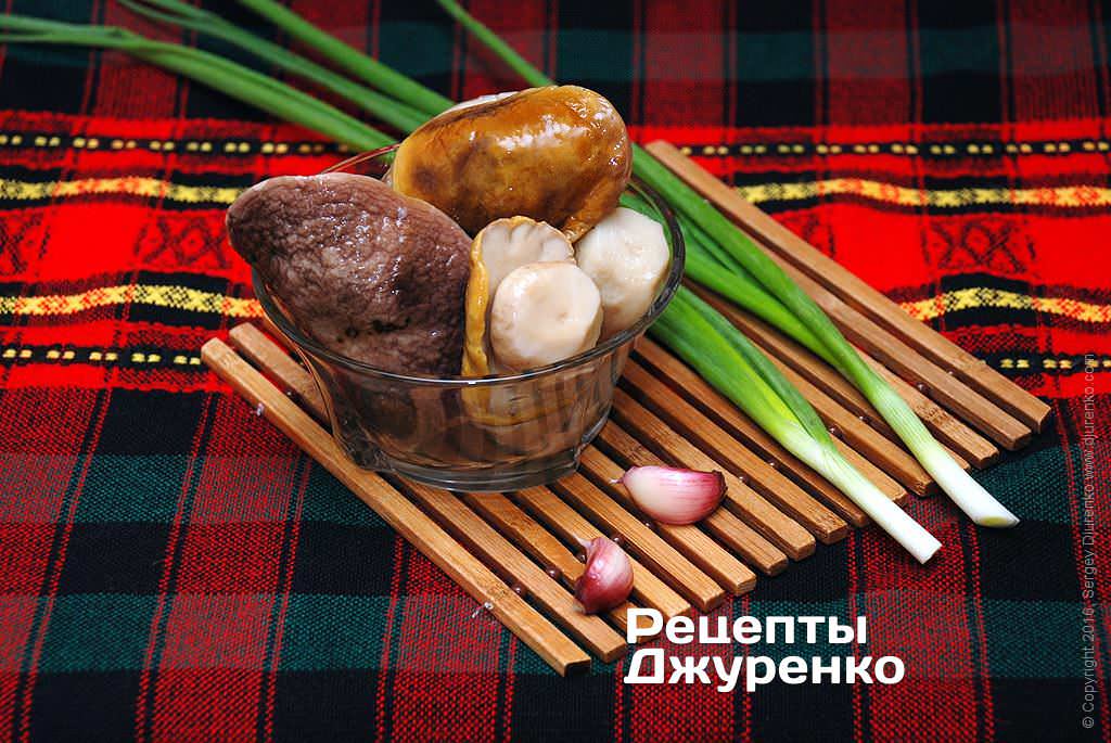 Кулинар поделился быстрым рецептом маринованых грибов: сразу к столу!